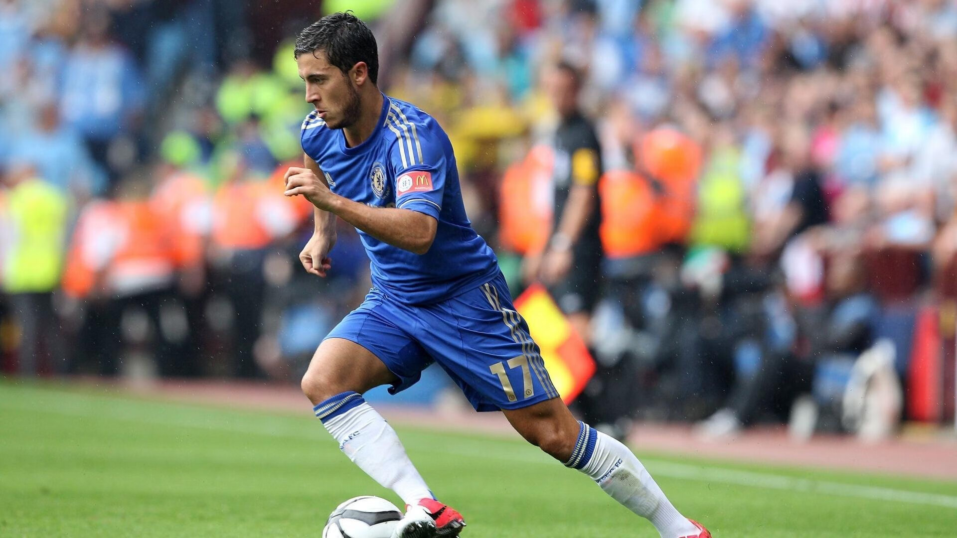 费内巴切八强战险胜休斯顿火箭，张本智和砍下5记关键球，全场沸腾