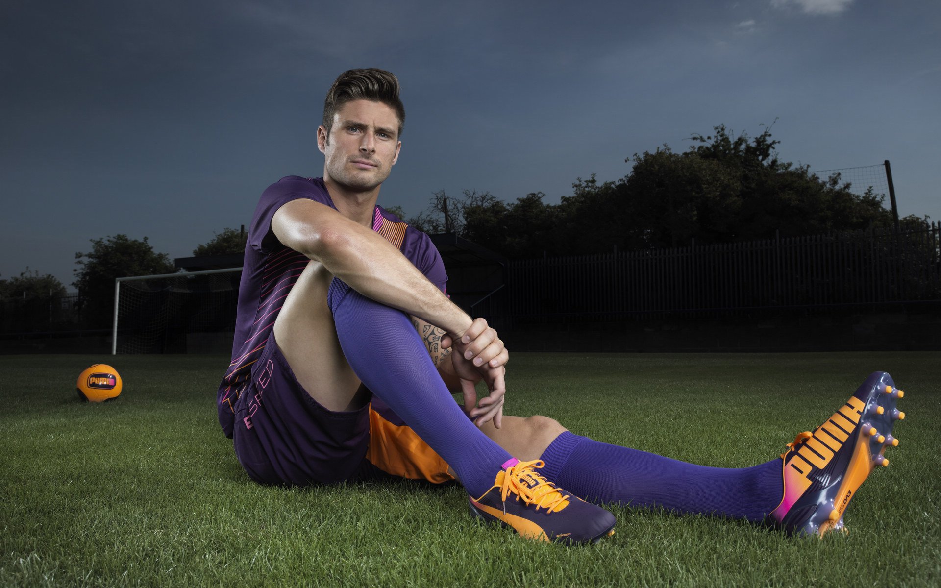 莱万多夫斯基关键节点出色防守，切尔西带队取胜！