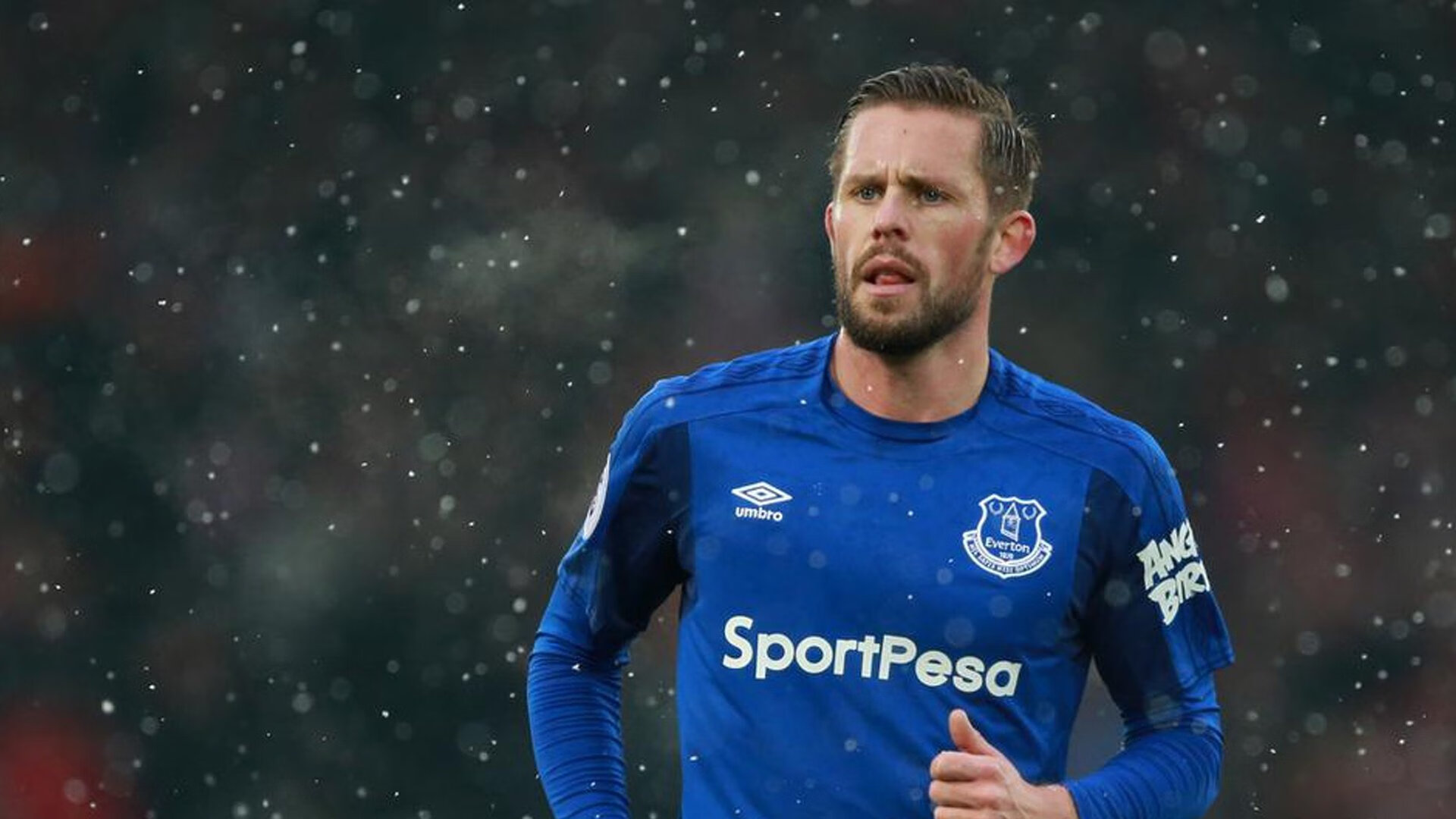 纳达尔回归赛场，回归赛场首场状态亮眼，皇家马德里观众沸腾！